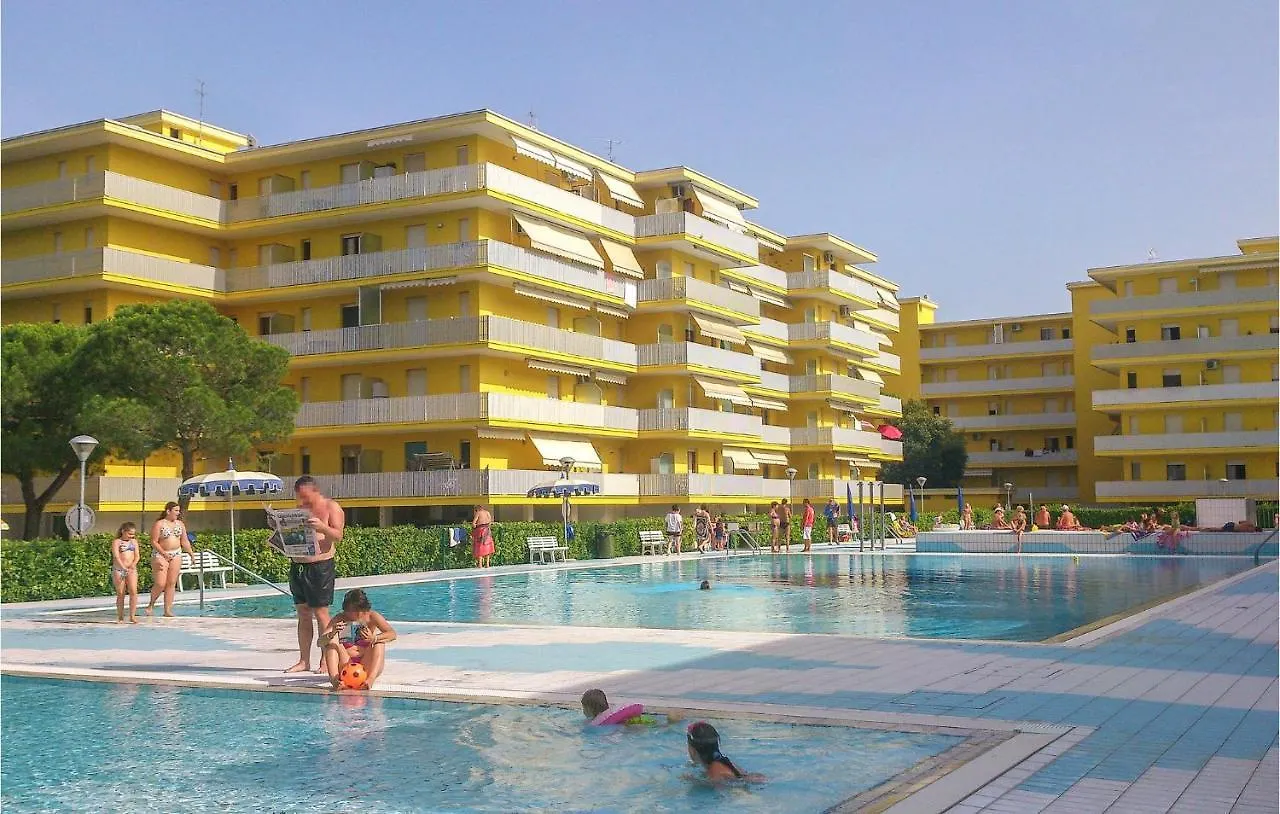 Gorgeous Apartment In Bibione With Kitchen